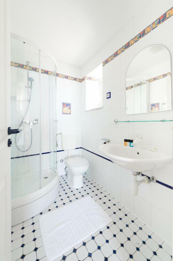 בול Riva Rooms מראה חיצוני תמונה